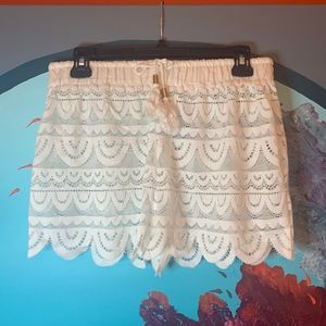 NWOT Gianni Bini Lace Swimsuit Shorts Coverup SM